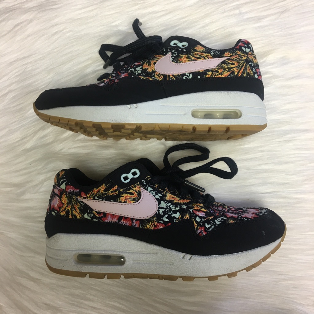 Nike Air Womens Shoes